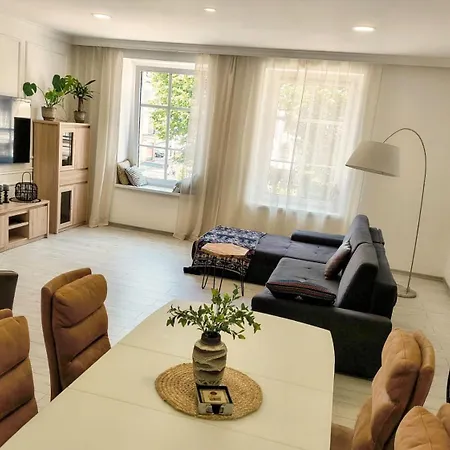 Na Starowce Apartment *